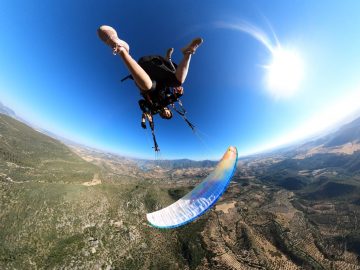 Vuelo parapente acrobático