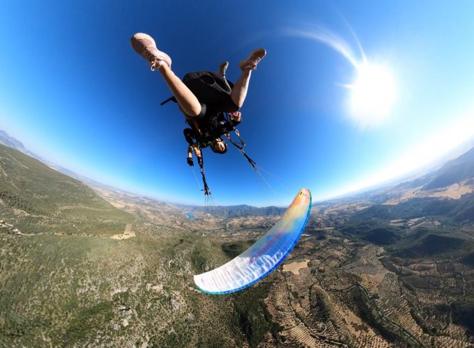 Vuelo parapente acrobático