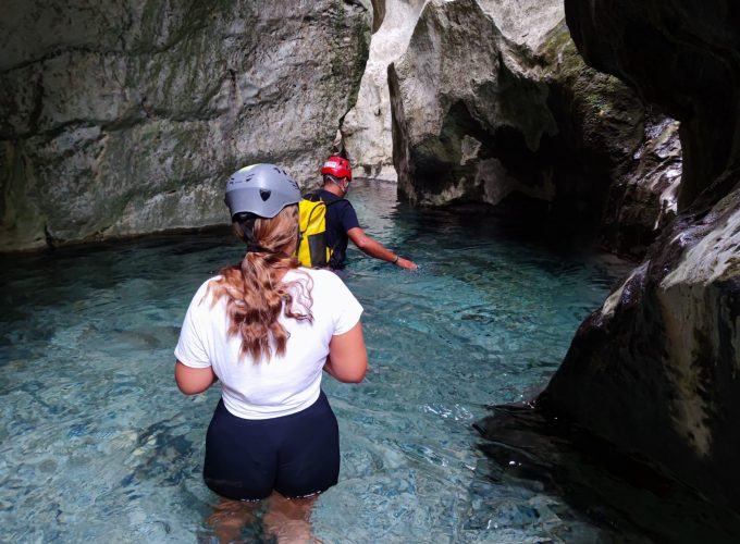 Senderismo Acuático Arroyo Bocaleones