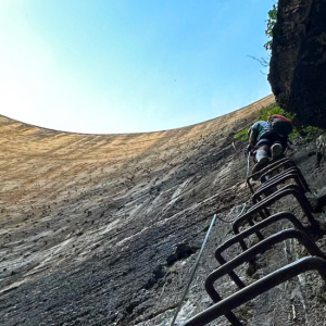 via-ferrata-presa-hundidero via ferrata presa hundidero
